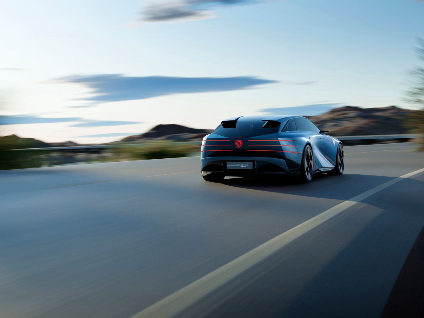 SMALL_P5J_3-4_REAR_01